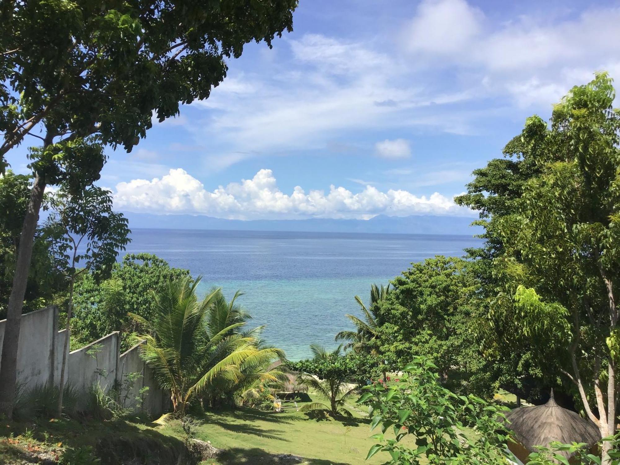 Cuestas Beach Resort And Restaurant Badian Eksteriør billede