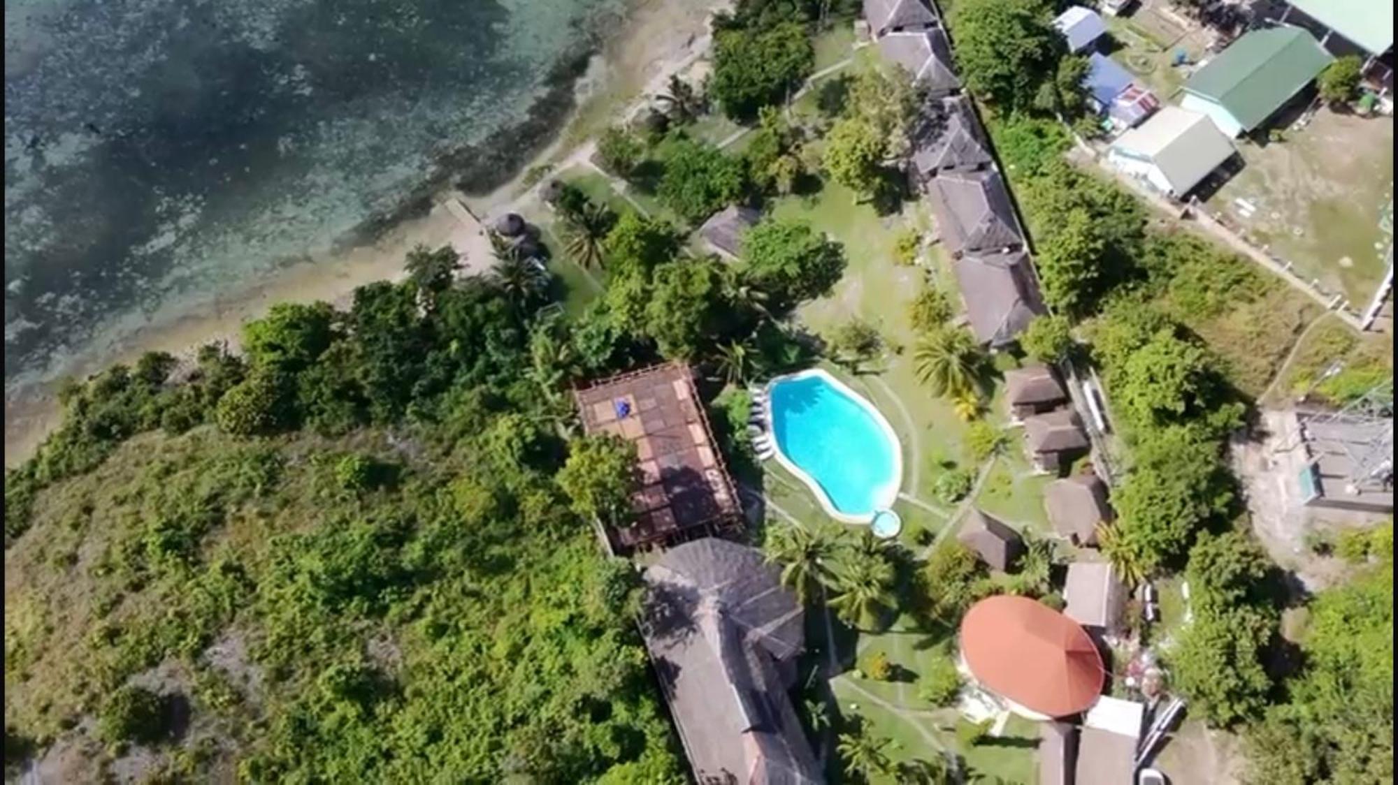 Cuestas Beach Resort And Restaurant Badian Eksteriør billede
