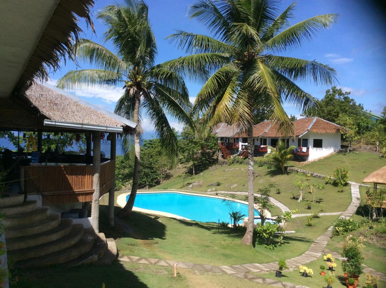 Cuestas Beach Resort And Restaurant Badian Eksteriør billede