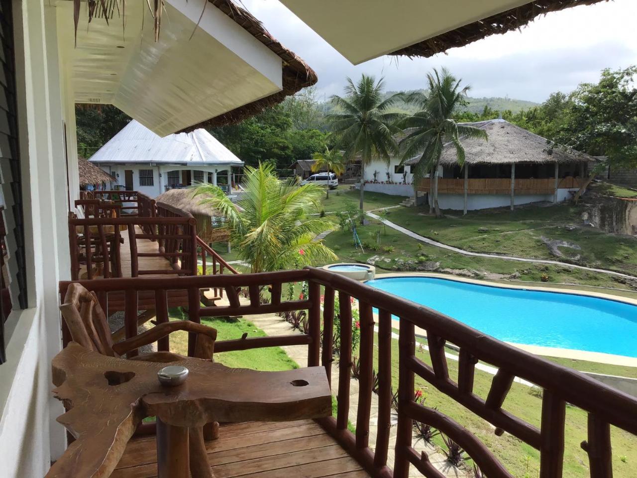 Cuestas Beach Resort And Restaurant Badian Eksteriør billede