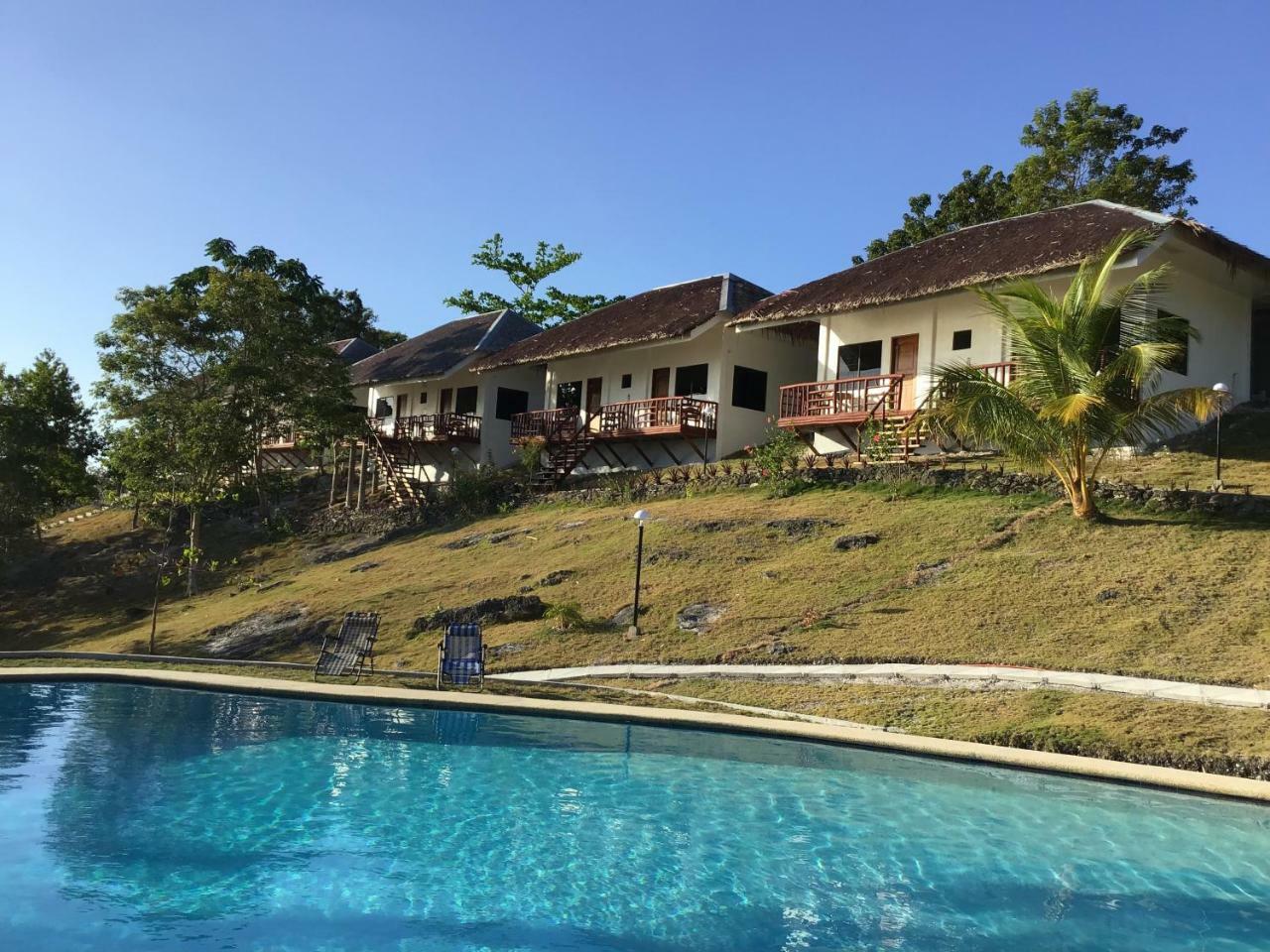 Cuestas Beach Resort And Restaurant Badian Eksteriør billede