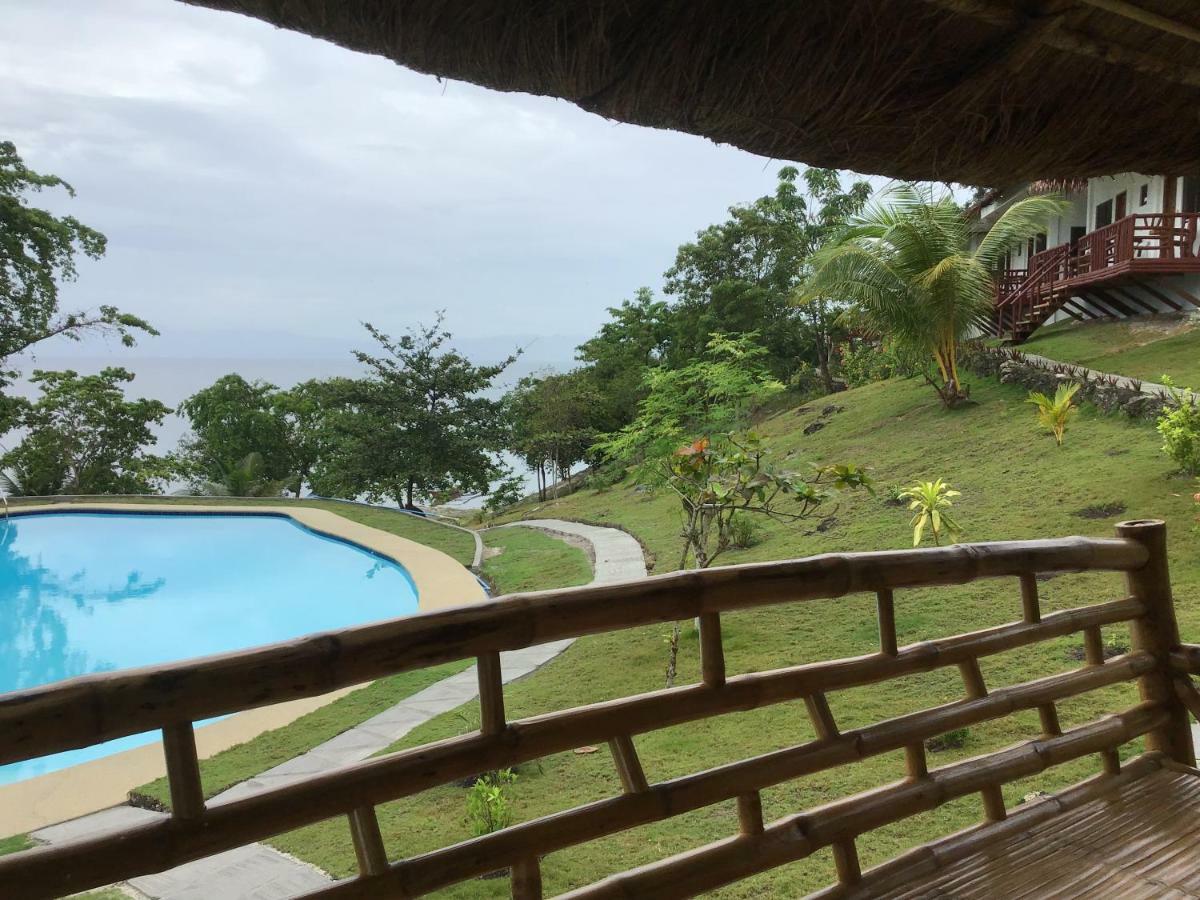 Cuestas Beach Resort And Restaurant Badian Eksteriør billede