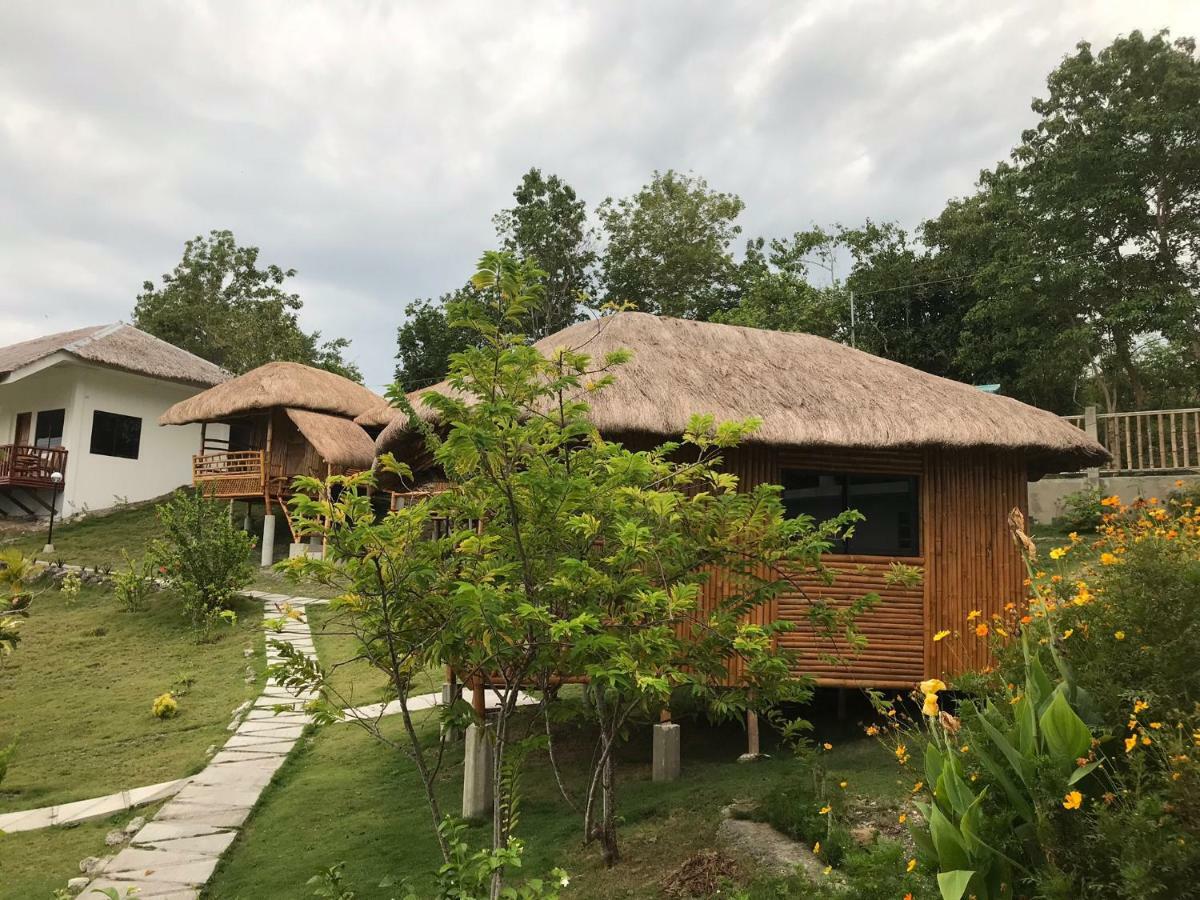 Cuestas Beach Resort And Restaurant Badian Eksteriør billede