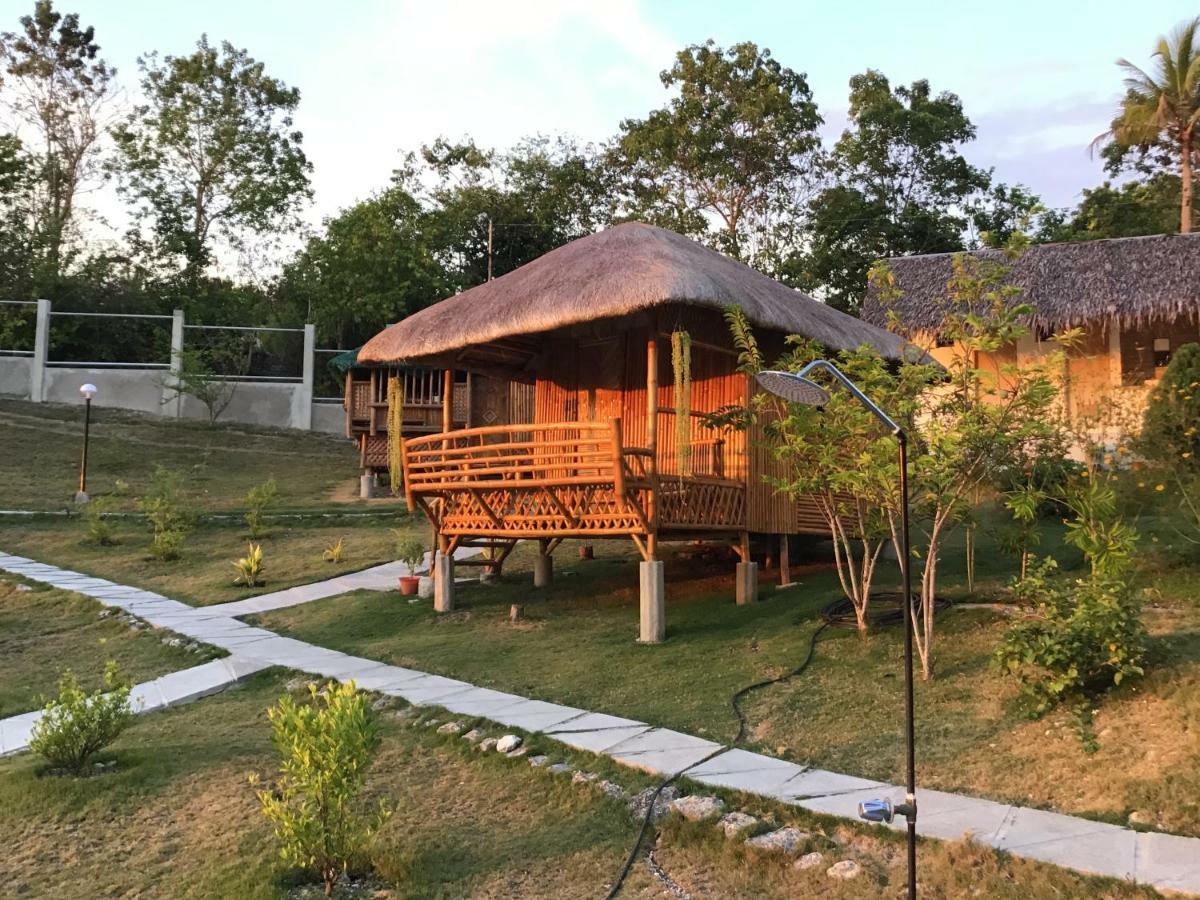 Cuestas Beach Resort And Restaurant Badian Eksteriør billede